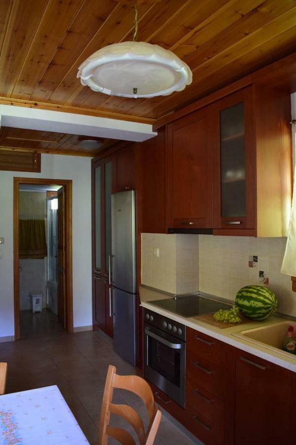Holiday Home Dionysis Chorefton Exterior photo