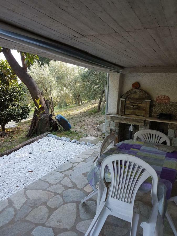 Holiday Home Dionysis Chorefton Exterior photo